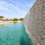 Sea House Pool & Jacuzzi - Privilege Point &