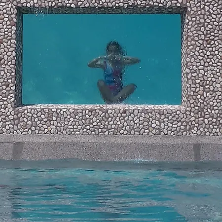 Sea House Pool & Jacuzzi - Privilege Point Camping & Villas * Selce