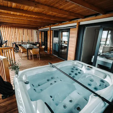 Sea House Pool & Jacuzzi - Privilege Point & Селце