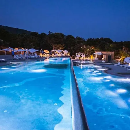 Sea House Pool & Jacuzzi - Privilege Point & Prázdninový dům *